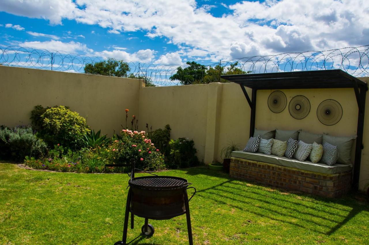 Mrhali Boutique Guest House KwaMhlanga ภายนอก รูปภาพ